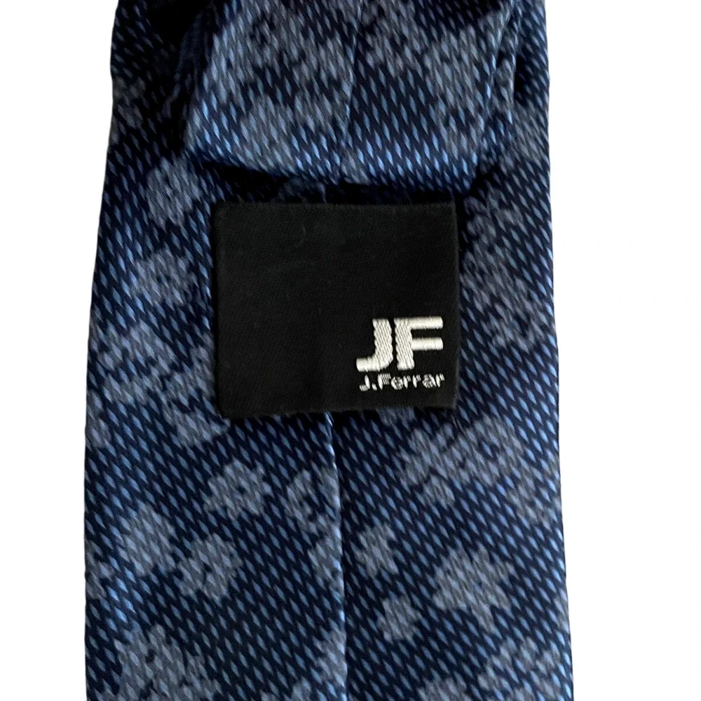 2pc Set J Ferrar Narrow Epic Indigo Floral Stripe Tie & Express Pocket Square